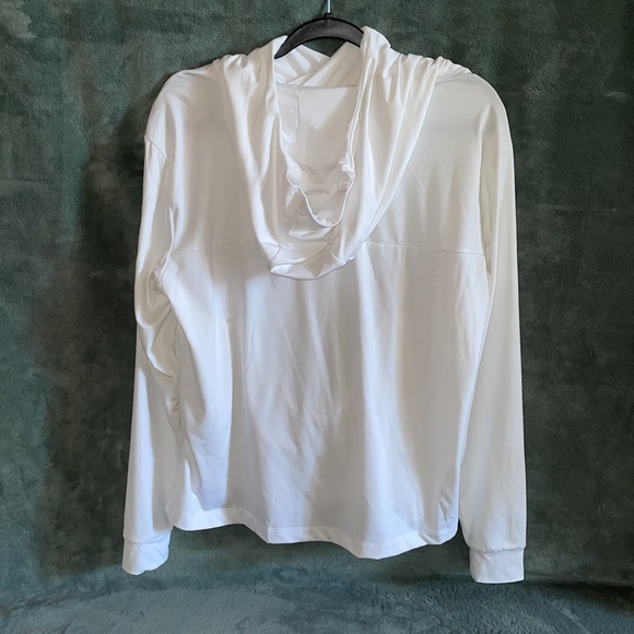 NWOT Columbia sportswear company.  Women’s size L pullover with hood. - Picture 2 of 5